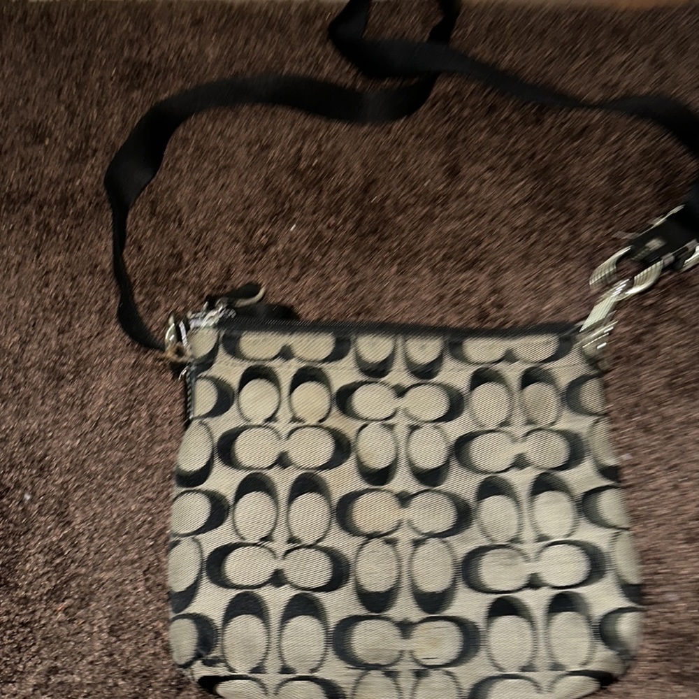 Coach - Picture 2 of 3